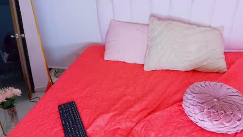 Snapshot of sofiastanley chatting on 06/11/26, 02:53 Sofia Stanley online show from 06/11/26, 02:53