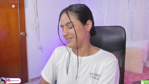 Danna Sofia online show from 11/25/25, 01:16