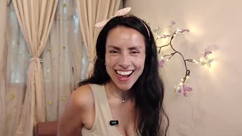 Sofi Bella online show from 04/09/26, 08:25