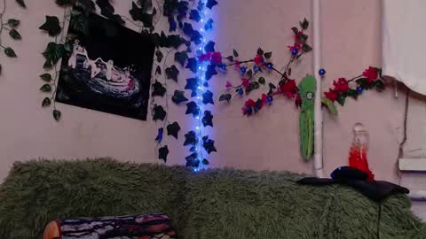 Snapshot of sofiberg chatting on 01/22/25, 10:48 SofiBerg online show from 01/22/25, 10:48