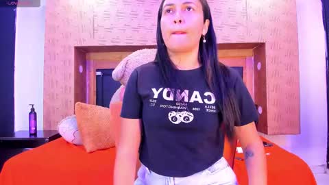 Snapshot of soficams1 chatting on 12/20/25, 11:28 soficams1 online show from 12/20/25, 11:28