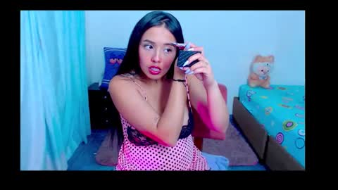 Snapshot of sofie888 chatting on 11/30/25, 01:42 Just Sofi online show from 11/30/25, 01:42