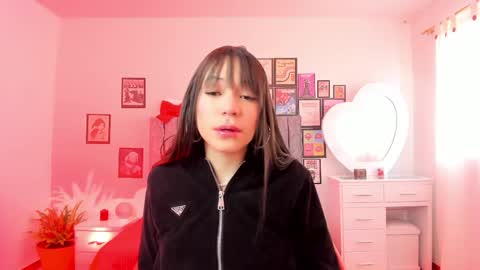 Snapshot of sofie_03 chatting on 04/04/26, 12:46 sofie_03 online show from 04/04/26, 12:46