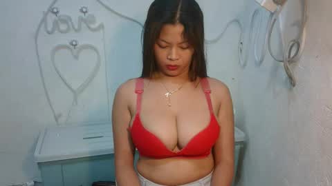 Snapshot of sofie_loorexx chatting on 04/25/26, 06:27 sofie_loorexx online show from 04/25/26, 06:27