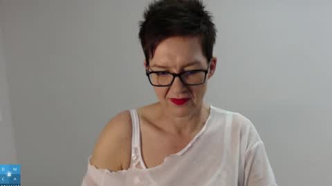 Sofie Velvet online show from 11/21/25, 08:35