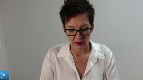 Sofie Velvet online show from 11/28/25, 07:16