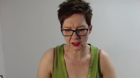 Snapshot of sofie_velvet chatting on 01/06/26, 06:17 Sofie Velvet online show from 01/06/26, 06:17