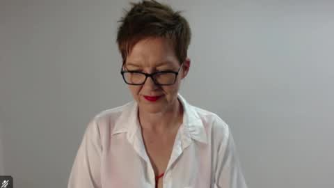 Snapshot of sofie_velvet chatting on 04/01/26, 02:58 Sofie Velvet online show from 04/01/26, 02:58