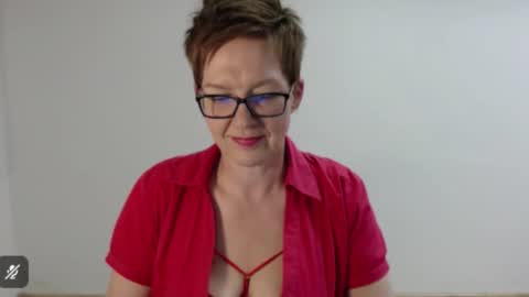 Snapshot of sofie_velvet chatting on 04/09/26, 03:17 Sofie Velvet online show from 04/09/26, 03:17