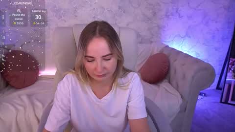 Sofie online show from 09/13/25, 11:15