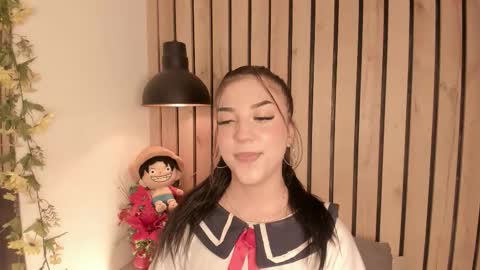 Snapshot of sofiesoft chatting on 01/06/26, 02:43 Sofie online show from 01/06/26, 02:43