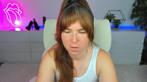 Snapshot of sofii_darling chatting on 09/08/25, 04:39 sofii_darling online show from 09/08/25, 04:39