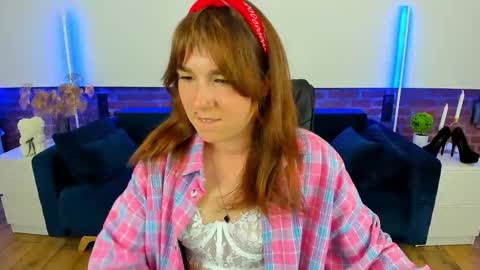 Snapshot of sofii_darling chatting on 09/14/25, 04:39 sofii_darling online show from 09/14/25, 04:39