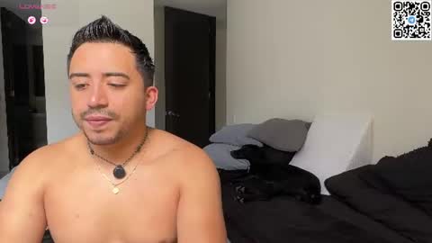 Snapshot of sofii_n_diego chatting on 06/11/26, 06:39 sofii_n_diego online show from 06/11/26, 06:39