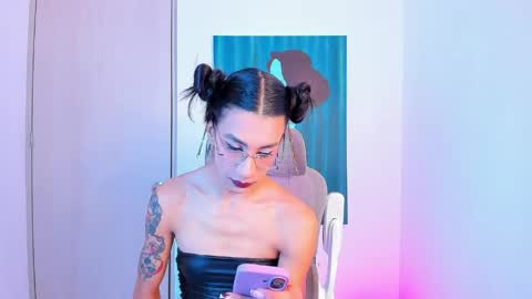 Snapshot of sofiia_grey_ chatting on 04/21/26, 04:01 Sofi online show from 04/21/26, 04:01