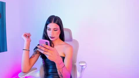 Snapshot of sofiia_grey_ chatting on 06/29/26, 01:33 Sofi online show from 06/29/26, 01:33