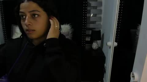 Sofia online show from 02/01/25, 03:52