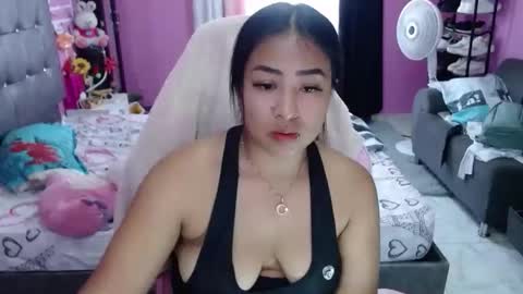 Snapshot of sofiiadreams chatting on 03/18/26, 07:17 sofia Dreams online show from 03/18/26, 07:17