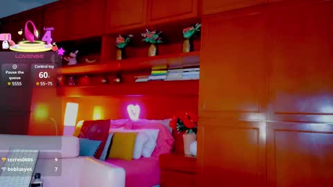 Sofa bonita  online show from 02/28/25, 05:04