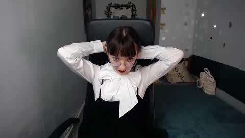 Snapshot of sofiii__ chatting on 12/12/24, 03:37 Sofie online show from 12/12/24, 03:37