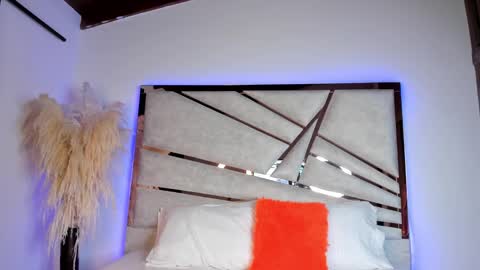 sofijohnsonx online show from 12/30/24, 02:40