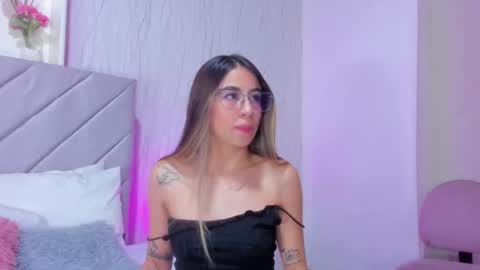 Sofi Malkova online show from 11/12/25, 11:10