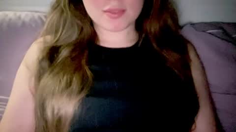Snapshot of sofinovvak chatting on 07/04/26, 08:48 Sofi online show from 07/04/26, 08:48
