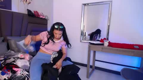      online show from 04/15/26, 11:06