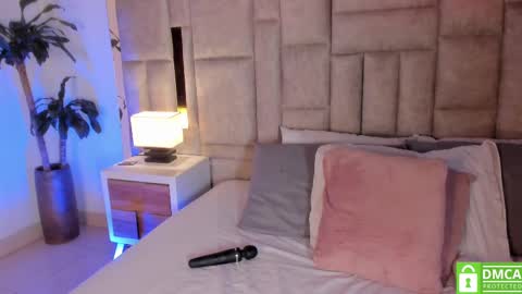 Sofia online show from 03/06/25, 01:16