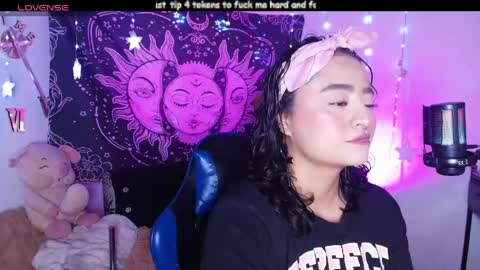 Demi Sofia online show from 05/17/26, 08:38