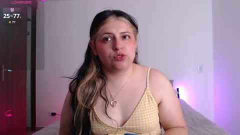 Snapshot of sofix_ chatting on 06/05/26, 08:25 Lau online show from 06/05/26, 08:25