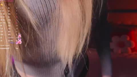 Snapshot of soft_babe chatting on 03/14/26, 08:47 Milisa online show from 03/14/26, 08:47