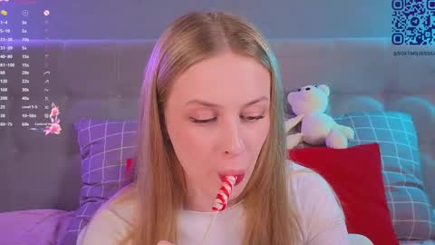 Snapshot of soft_babe chatting on 04/22/26, 09:38 Milisa online show from 04/22/26, 09:38