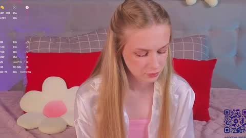 Snapshot of soft_babe chatting on 06/03/26, 09:31 Milisa online show from 06/03/26, 09:31
