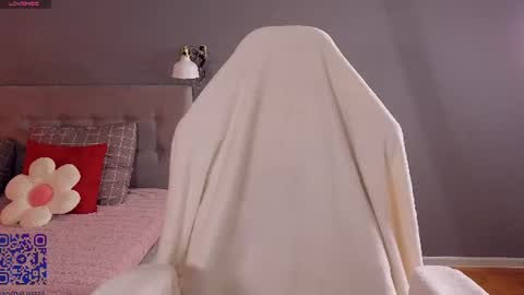 Snapshot of soft_babe chatting on 07/28/26, 07:39 Milisa online show from 07/28/26, 07:39