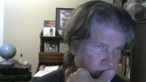 Snapshot of softasiron1 chatting on 04/15/26, 04:30 Brett online show from 04/15/26, 04:30