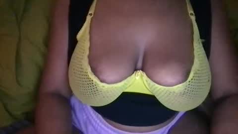 Snapshot of softberrry chatting on 04/20/26, 03:20 Jade online show from 04/20/26, 03:20