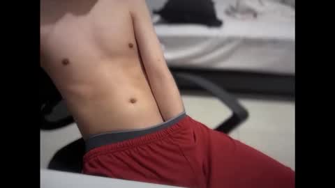 Snapshot of softedge04 chatting on 02/19/26, 04:58 softedge04 online show from 02/19/26, 04:58