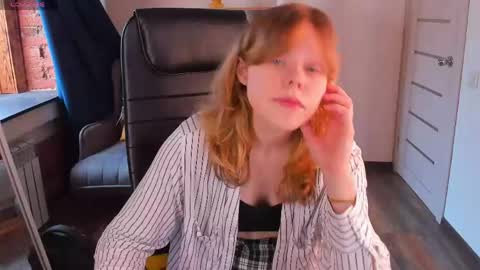 Snapshot of softflame chatting on 04/12/26, 10:53 softflame online show from 04/12/26, 10:53