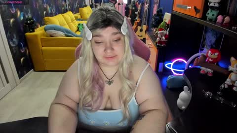 Sofie online show from 12/23/24, 02:02