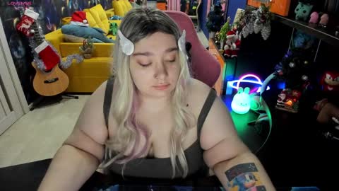 Sofie online show from 12/24/24, 02:10