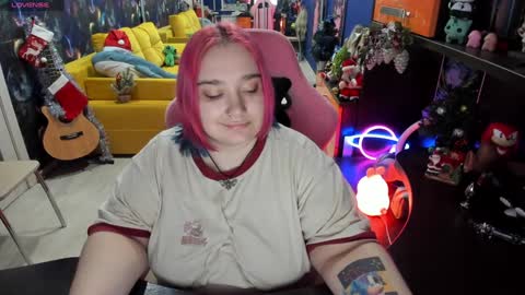 Sofie online show from 12/25/24, 08:40