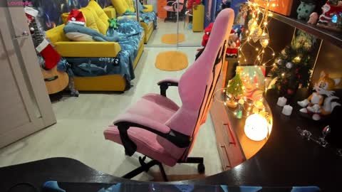 Sofie online show from 01/05/25, 02:17