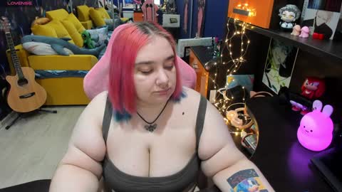 Sofie online show from 02/07/25, 02:40