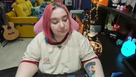 Sofie online show from 02/12/25, 01:19