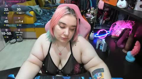 Sofie online show from 02/06/26, 03:33