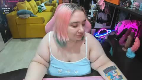 Snapshot of softie_sofy chatting on 05/26/26, 03:13 Sofie online show from 05/26/26, 03:13