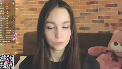 Snapshot of softiedream chatting on 11/16/25, 06:19 Elly online show from 11/16/25, 06:19