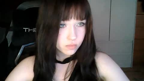 Snapshot of softieva chatting on 05/31/26, 06:09 Eva online show from 05/31/26, 06:09