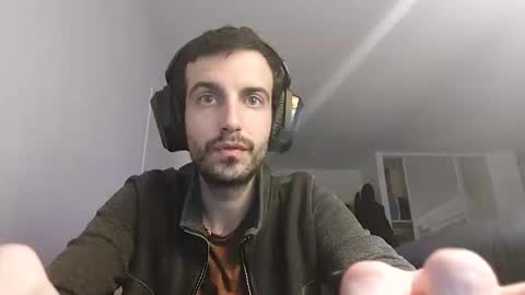 Snapshot of softndwear chatting on 12/20/24, 07:28 SOFT online show from 12/20/24, 07:28